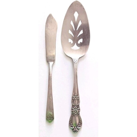 1847 Rogers Bros Other - 1847 Rogers Bros IS Grand Heritage Pie/Cake Server WM Rogers Butter Knife Set